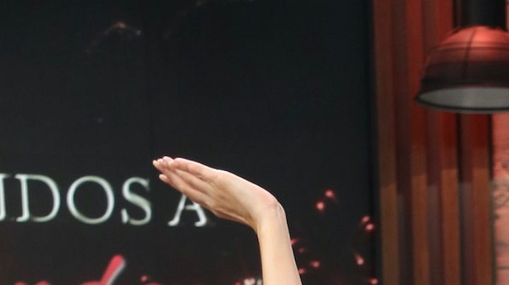 Ana Patricia Gámez y Rafael Araneda, presentadores de 'Enamorándonos USA'.