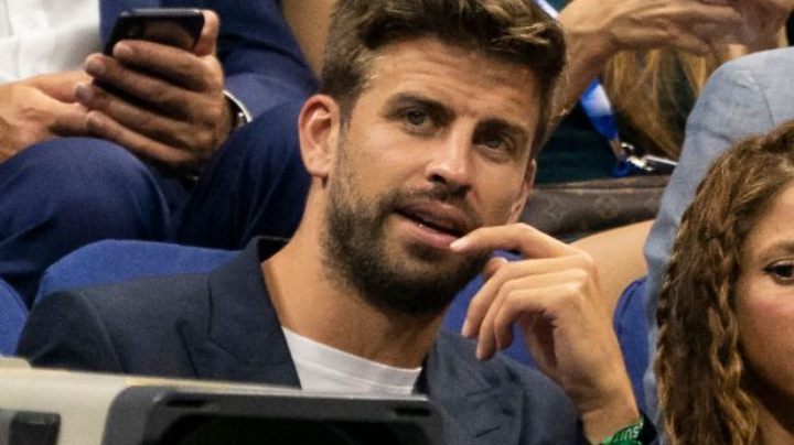 El futbolista español Gerard Piqué y la cantante colombiana Shakira observan a Rafael Nadal de España y Diego Schwartzman de Argentina durante su partido individual masculino de cuartos de final en el Abierto de Estados Unidos 2019 en el Centro Nacional de Tenis Billie Jean King de la USTA en Nueva York el 4 de septiembre de 2019.