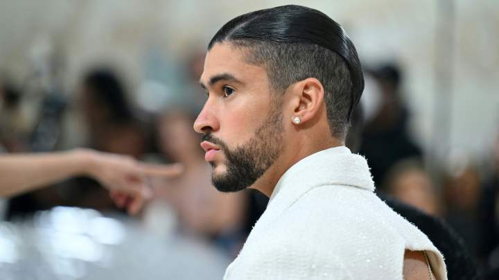 Bad Bunny estalló en ira cuando la IA usó su voz para una canción.