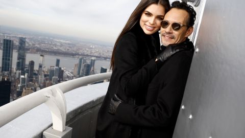 Marc Anthony y Nadia Ferreira siguen demostrando su amor por todo lo alto.