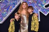 Los hijos de Shakira podrían ser expulsados de su nuevo colegio en Miami.