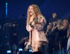 Shakira recibe duras críticas por cantar reguetón