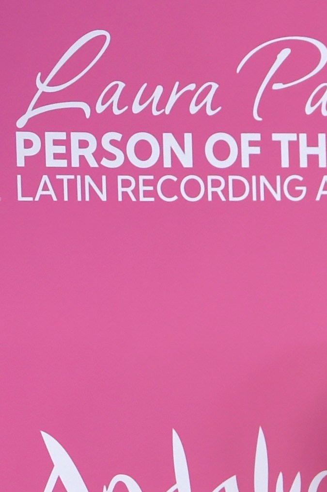 Laura Pausini fue homenajeada como 'Persona del Año'.