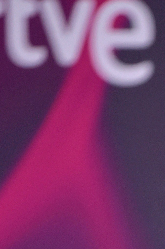 Karol G encantó con su participación en la alfombra roja de Latin Grammy, que se celebró en Sevilla.