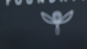 Kim Kardashian asiste a la cena Kering Caring For Women en The Pool el 12 de septiembre de 2023 en la ciudad de Nueva York.