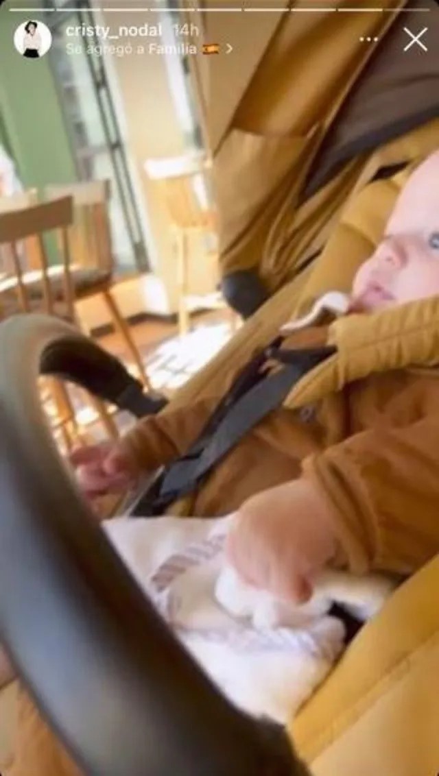 Madre de Christian Nodal muestra el rostro de la bebé del cantante.