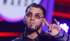 Anuel AA acepta Artista del Año en el escenario durante los Premios de la Música Latinoamericana 2019 en Dolby Theatre el 17 de octubre de 2019 en Hollywood, California.