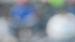 José Reyes # 7 de los Mets de Nueva York se desliza a la tercera base durante un triple de una línea de carrera al jardín izquierdo contra los Bravos de Atlanta en la primera entrada en SunTrust Park el 17 de septiembre de 2017 en Atlanta, Georgia.