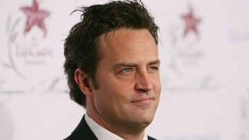 El actor Matthew Perry en la novena cena anual en beneficio de la Fundación Lili Claire en el Hotel Beverly Hilton el 14 de octubre de 2006 en Beverly Hills, California.