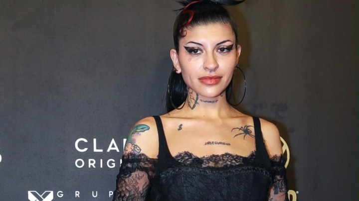 Cazzu en la alfombra roja del evento de la revista GQ para reconocer a los hombres del año/México, 22 de noviembre 2022.