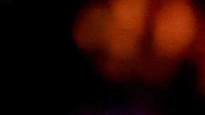 Bad Bunny conmueve a sus seguidores con una dulce interacción con un fan en un evento en Puerto Rico