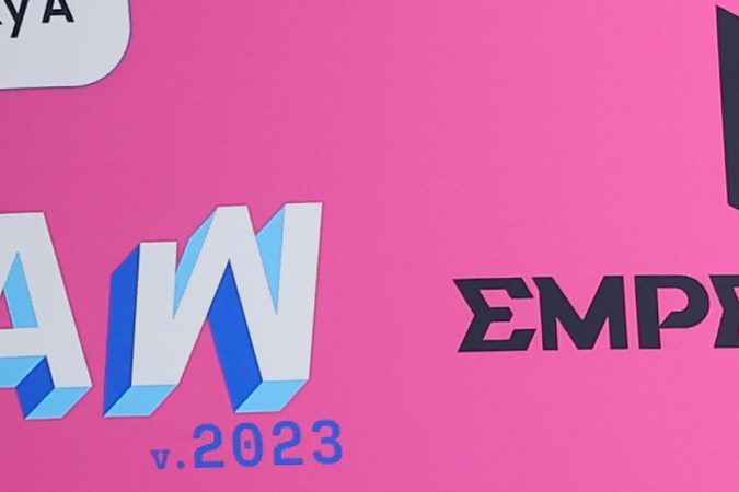 La Divaza es conocido por sus extravagantes apariciones públicas y su contenido divertido en redes sociales