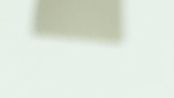 Kim Kardashian luce un bolso de más de 100 mil dólares.