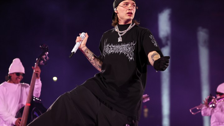 El cantante Peso Pluma arrasa en YouTube como el más popular en Estados Unidos