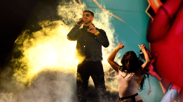Anuel AA se presenta en el escenario durante los Premios de la Música Latinoamericana 2023 en el MGM Grand Garden Arena el 20 de abril de 2023 en Las Vegas, Nevada.
