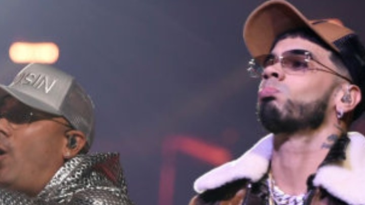 Anuel AA actúa en el escenario durante los Premios de la Música Latinoamericana 2023 en el MGM Grand Garden Arena el 20 de abril de 2023 en Las Vegas, Nevada.
