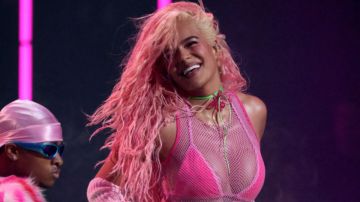 Karol G se presenta en el escenario de los MTV Video Music Awards 2023 el 12 de septiembre de 2023 en Newark, Nueva Jersey.