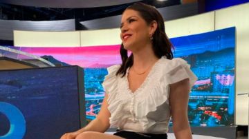 Pamela Villanueva, conductora de TV, sufre accidente en vivo y sus colegas quedan consternados