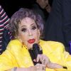 Silvia Pinal corta el listón de inauguración del nuevo Teatro Versalles, que presenta una cartelera totalmente renovada/México, 31 de enero 2023.