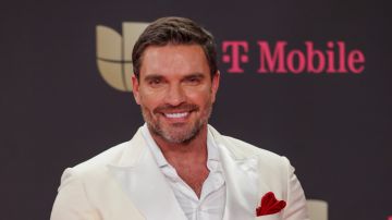 Julián Gil se convertirá en abuelo a los 53 años.