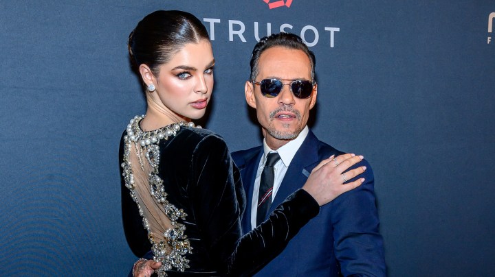 Nadia Ferreira y Marc Anthony celebran su primera Navidad con su bebé.