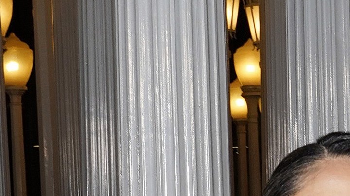 Salma Hayek y François-Henri Pinault asisten a la Gala LACMA Art+Film 2023, presentada por Gucci en el Museo de Arte del Condado de Los Ángeles.