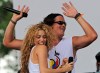 Shakira y Carlos Vives han demostrado ser más que colegas, son grandes amigos.