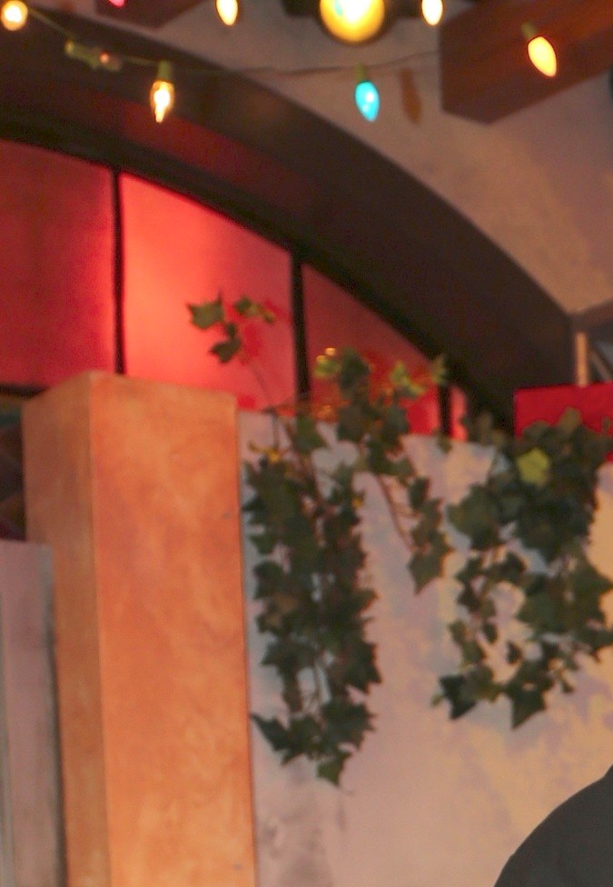 Carlos Villagrán es "Kiko".