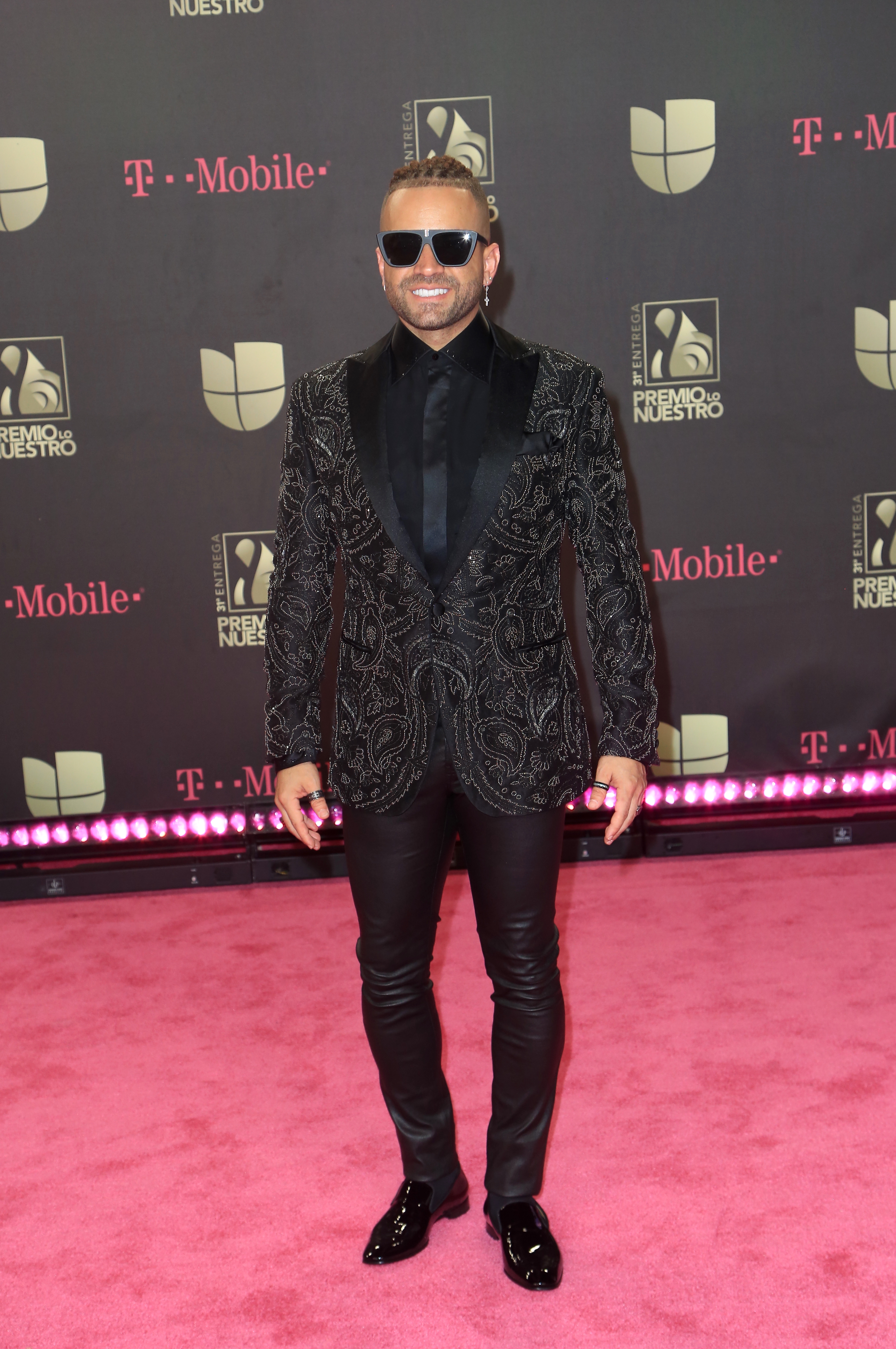 Nacho en la alfombra de la 31 edición de Premio Lo Nuestro/Miami, 21 de febrero 2019.