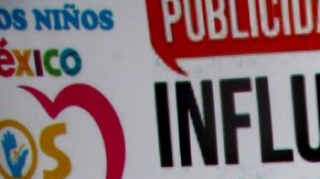 Alfredo Adame en la alfombra roja de "Mujer Emprendedora", evento en el que se entregaron reconocimientos a mujeres destacadas en diversos ámbitos como las redes sociales y las micro empresas/México, 16 de marzo 2022.