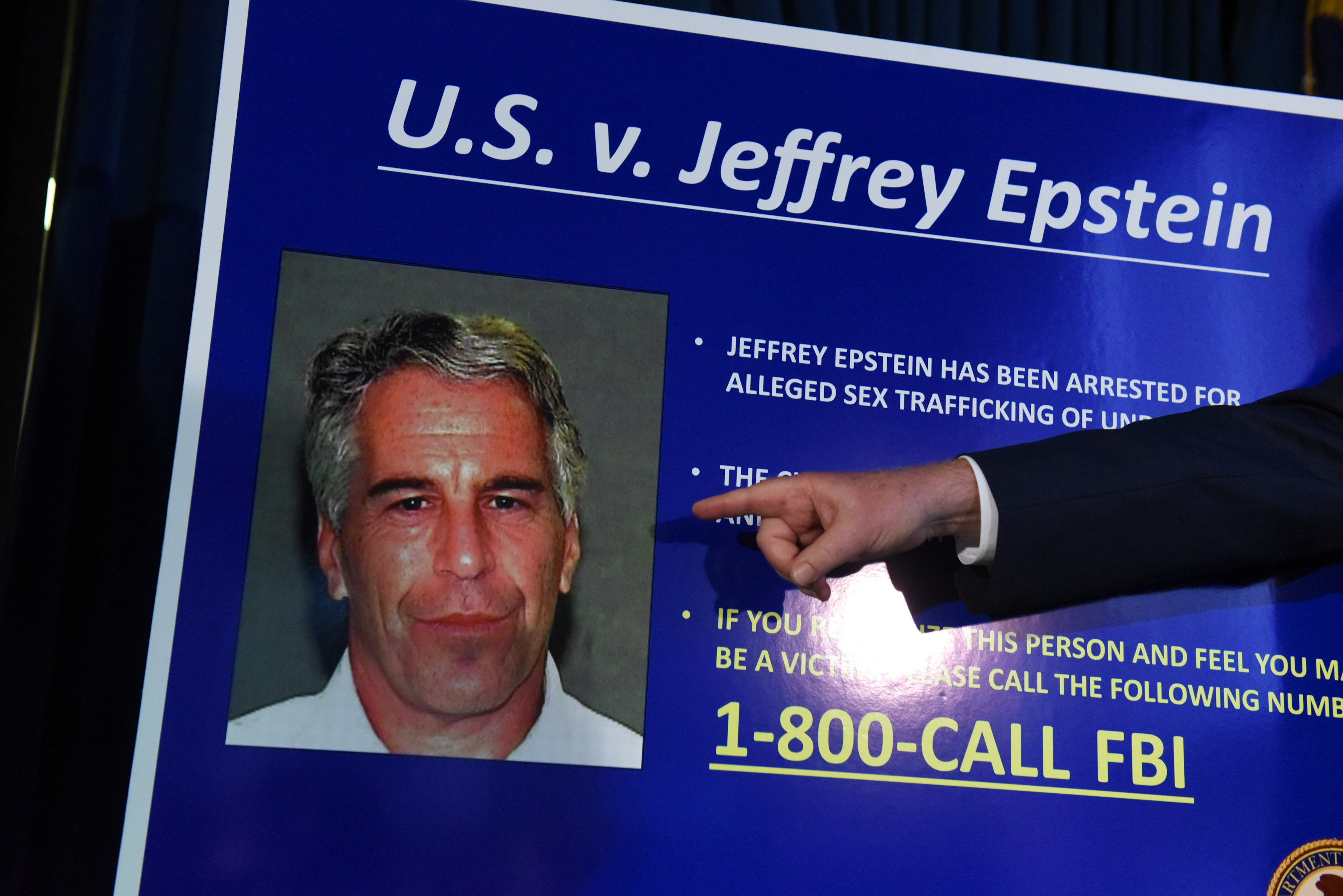 El fiscal federal para el Distrito Sur de Nueva York, Geoffrey Berman, anuncia cargos contra Jeffrey Epstein el 8 de julio de 2019 en la ciudad de Nueva York.