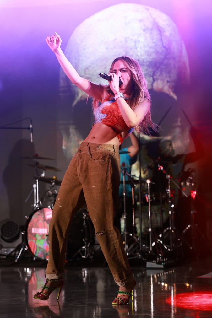 Belinda durante un concierto en el evento Pride de Calvin Klein en junio de 2023 en la Ciudad de México.