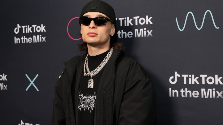 Peso Pluma tiene nuevo rival en los corridos tumbados