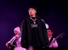 Peso Pluma lanzó agua en la cara a un fan que se atrevió a tocarlo.