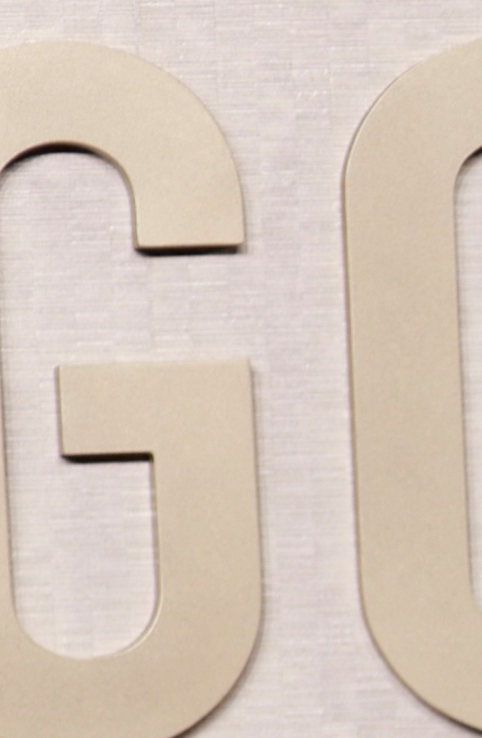 Billie Eilish en los Globos de Oro 2024