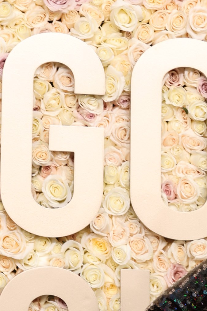 Cara Jade Myers en los Globos de Oro 2024