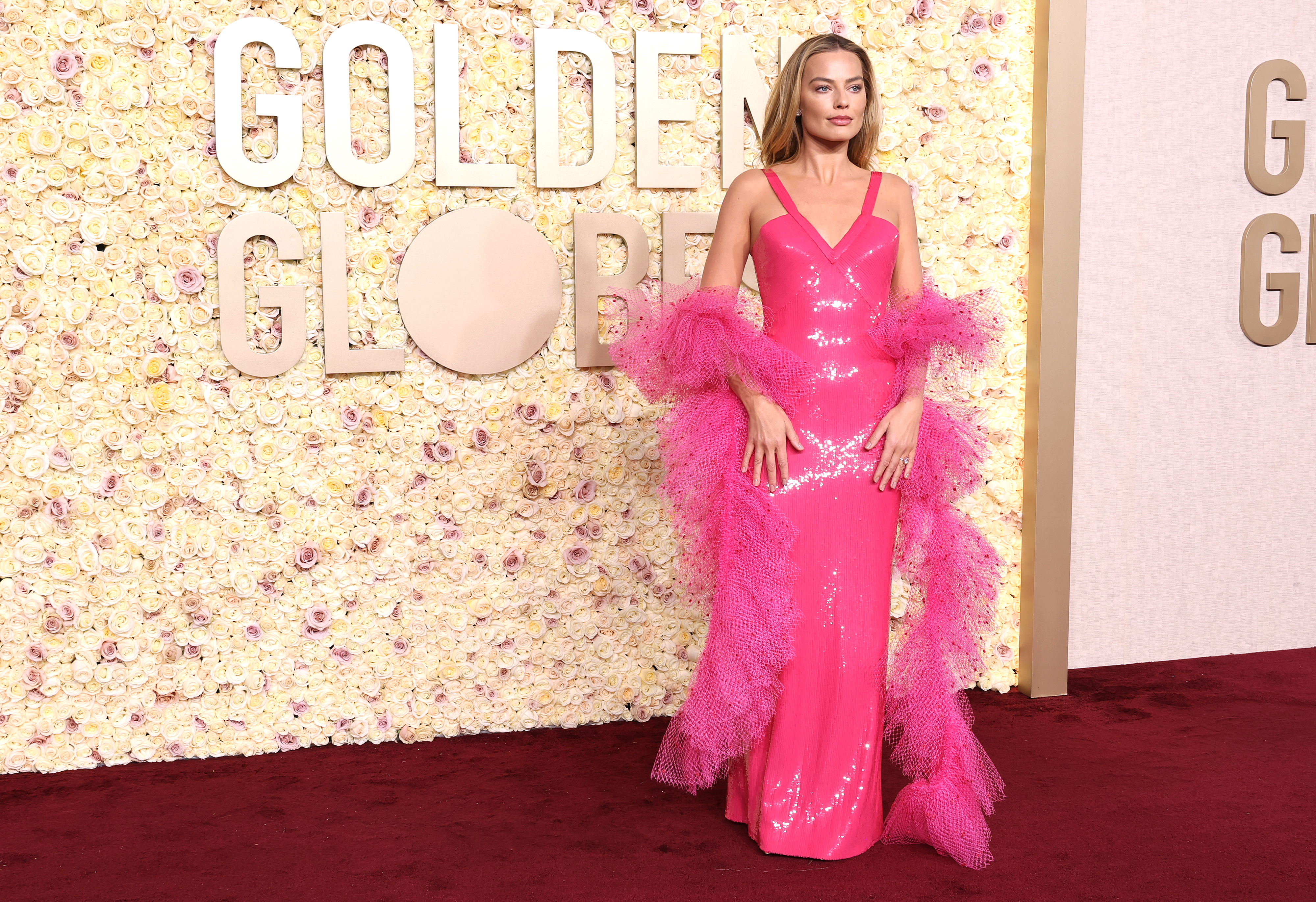 Margot Robbie en la alfombra roja de los Globos de Oro 2024