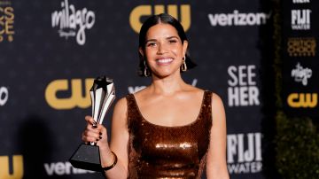 El inspirador discurso de America Ferrera en los Critics 2024: “Todos somos dignos de ser vistos”