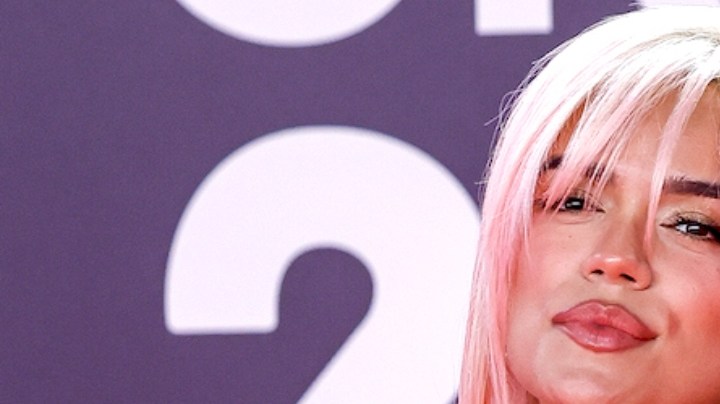 Karol G en la alfombra de la entrega 24 de los Latin Grammy 2023, que premia lo mejor de la industria musical hispanoamericana/Sevilla, España, 16 de noviembre 2023.
