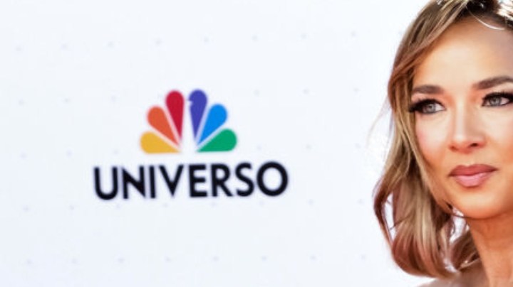 Adamari López en los Premios de la Música Latinoamericana 2022 en el Michelob ULTRA Arena el 21 de abril de 2022 en Las Vegas, Nevada.