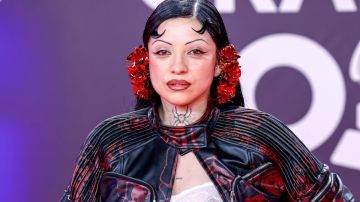 Mon Laferte en la alfombra de la entrega 24 de los Latin Grammy 2023, que premia lo mejor de la industria musical hispanoamericana/Sevilla, España, 16 de noviembre 2023.