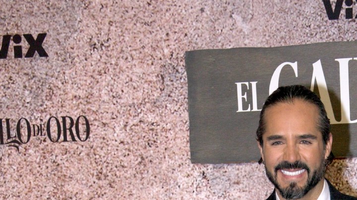 José Ron en la presentación de la serie "El Gallo De Oro" (Vix), producción de Carlos Bardasano que se estrenó el 20 de octubre/México, 17 octubre 2023.
