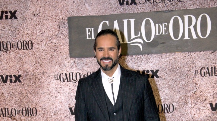 José Ron en la presentación de la serie "El Gallo De Oro" (Vix), producción de Carlos Bardasano que se estrenó el 20 de octubre/México, 17 octubre 2023.