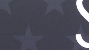 Jeremy Allen White y Rauw Alejandro comparten una misma prenda de Rosalía.