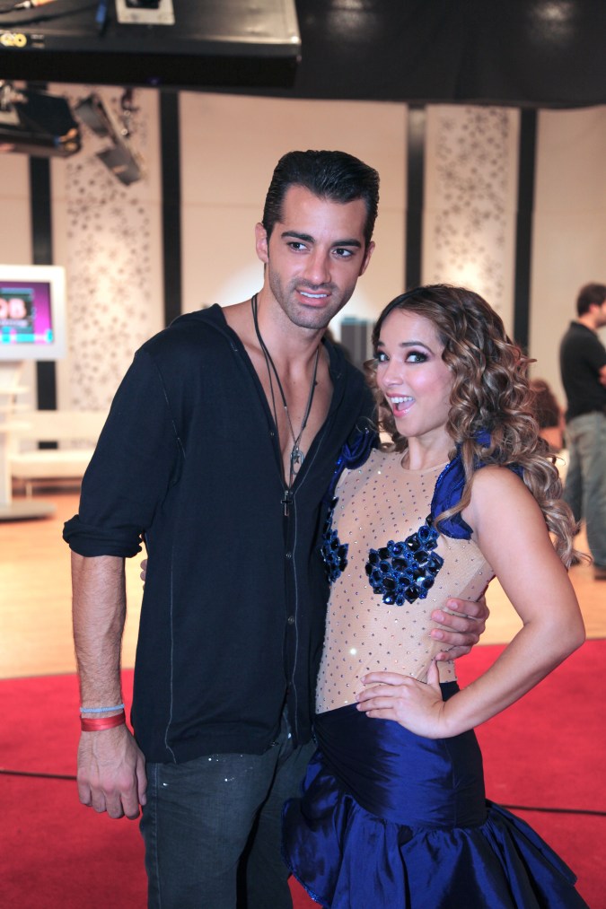 Adamari López y Toni costa en ¡Mira Quién Baila!