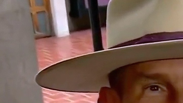 Erik Rubín estaría saliendo con una nueva chica.