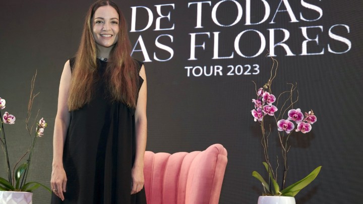 Natalia Lafourcade triunfa en los Grammy con su álbum 'De Todas Las Flores'