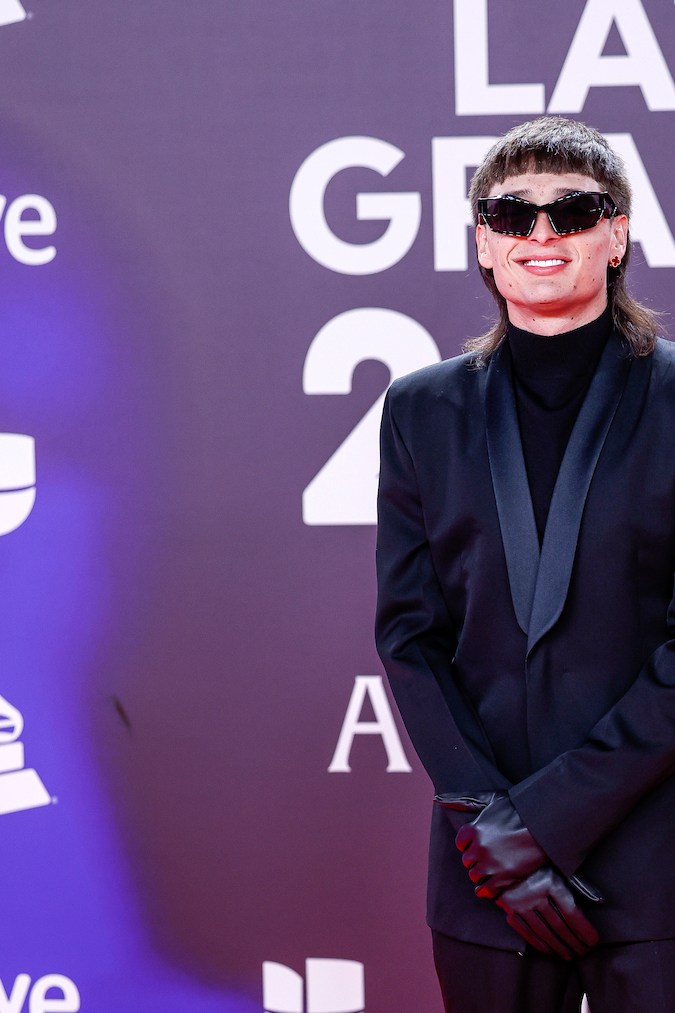 Peso Pluma en la alfombra de la entrega 24 de los Latin Grammy 2023, que premia lo mejor de la industria musical hispanoamericana/Sevilla, España, 16 de noviembre 2023.