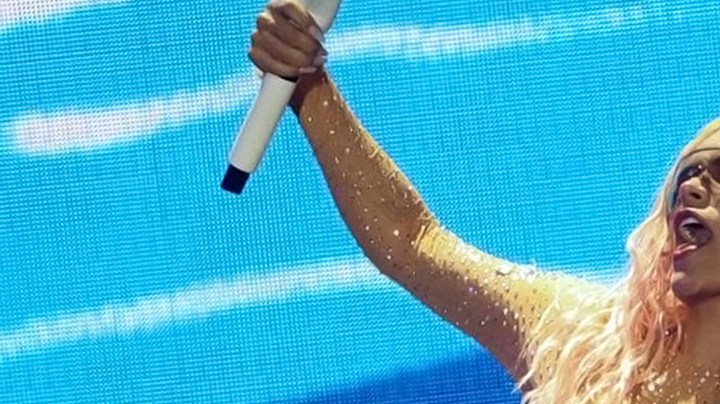 Karol G estrenó una nueva canción con DJ Tiesto