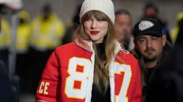 Taylor Swift dona $100 mil dólares a familia de víctima del tiroteo en desfile de Kansas City Chiefs